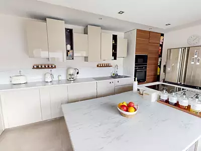 Maison, 193 m²
