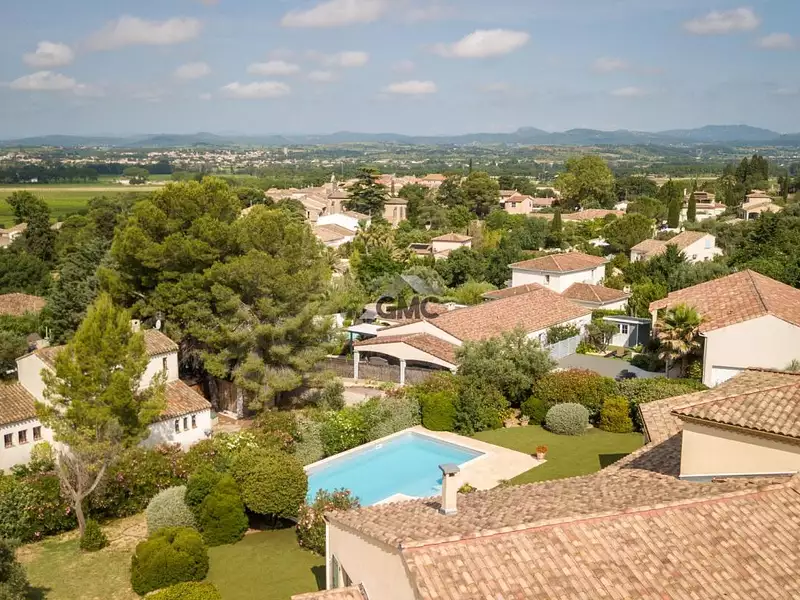 Maison, 200 m²