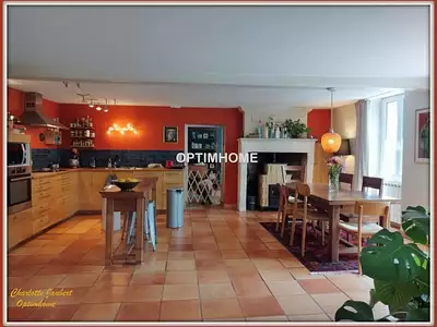 Maison, 208 m²