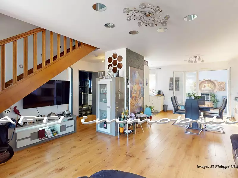 Maison, 164 m²