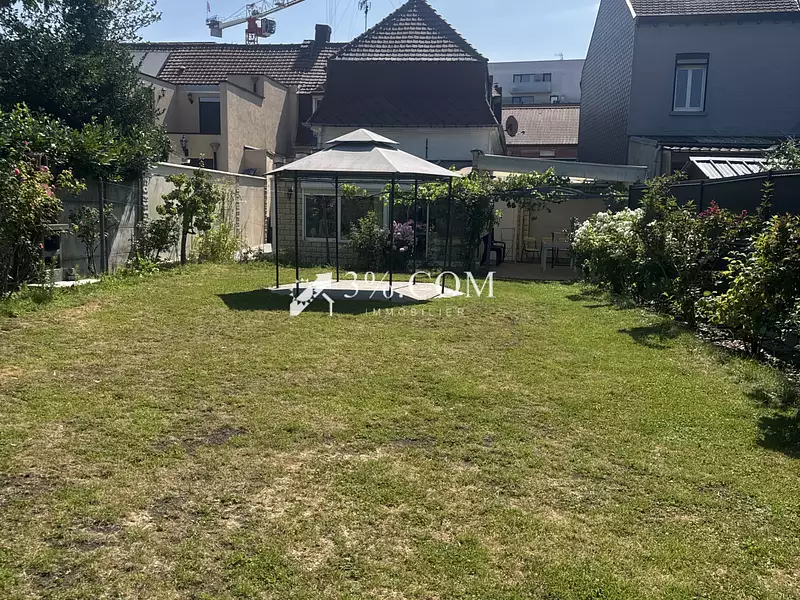 Maison, 148 m²