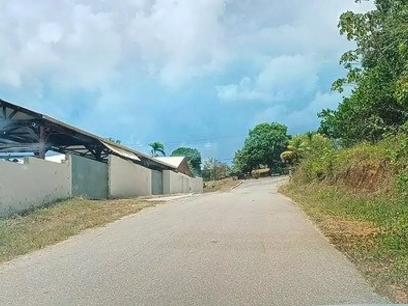 Terrain, 10 505 m²
