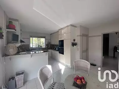 Maison, 263 m²