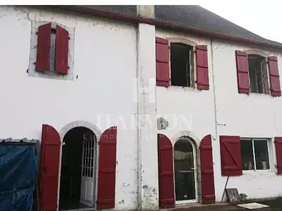 Maison, 320 m²