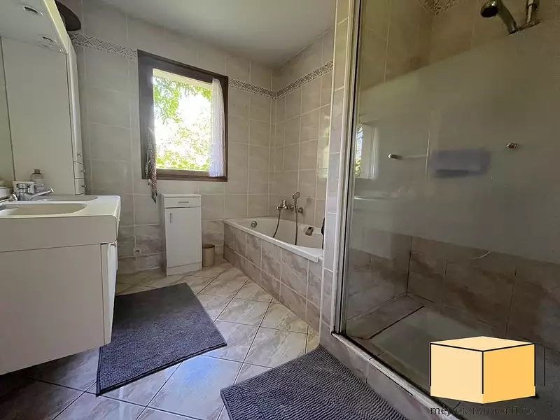 Maison, 165 m²