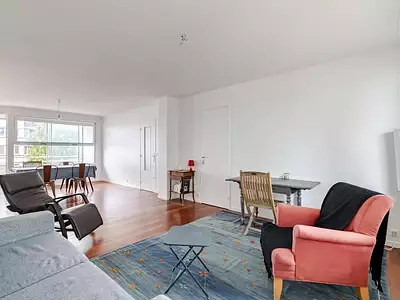 289 000 € 3 613 €/m² Appartement • 80 m² • 4 pièces • 2 chambres Le Raincy (93340)