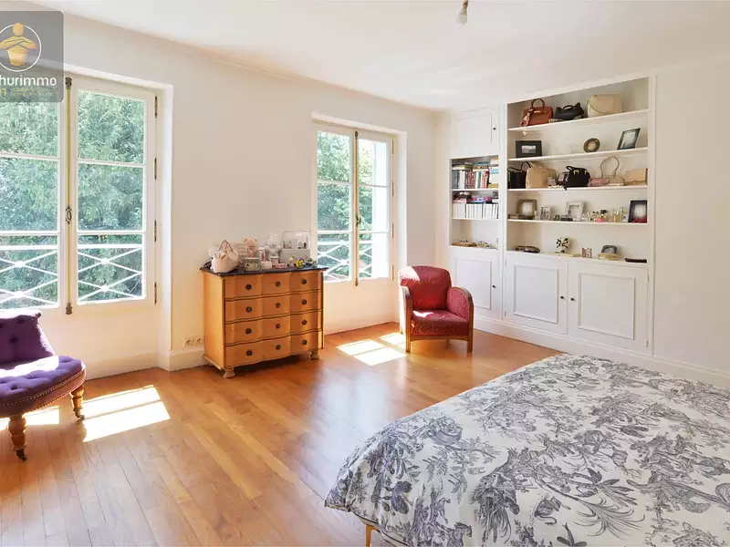 Maison, 333,1 m²