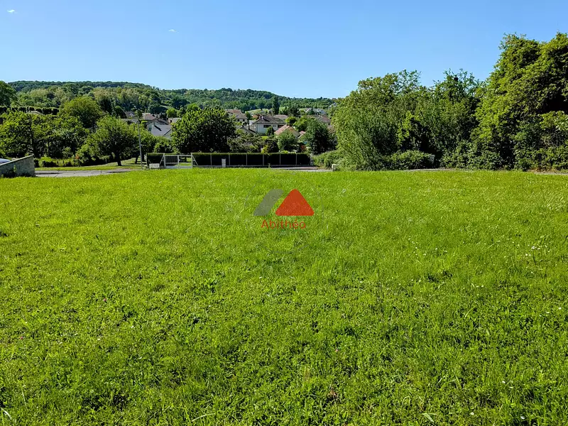 Terrain, 820 m²