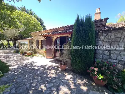 Maison, 184 m²