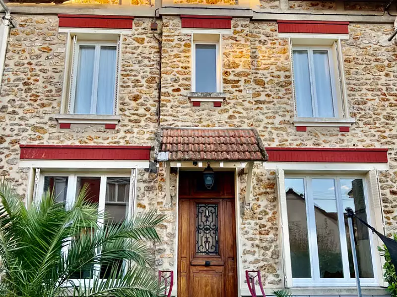 Maison, 244 m²