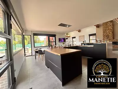 Maison, 300,08 m²