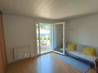 Maison, 195 m²