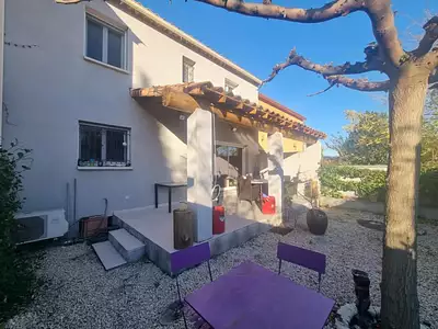 Maison, 94 m²