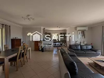 Maison, 217 m²