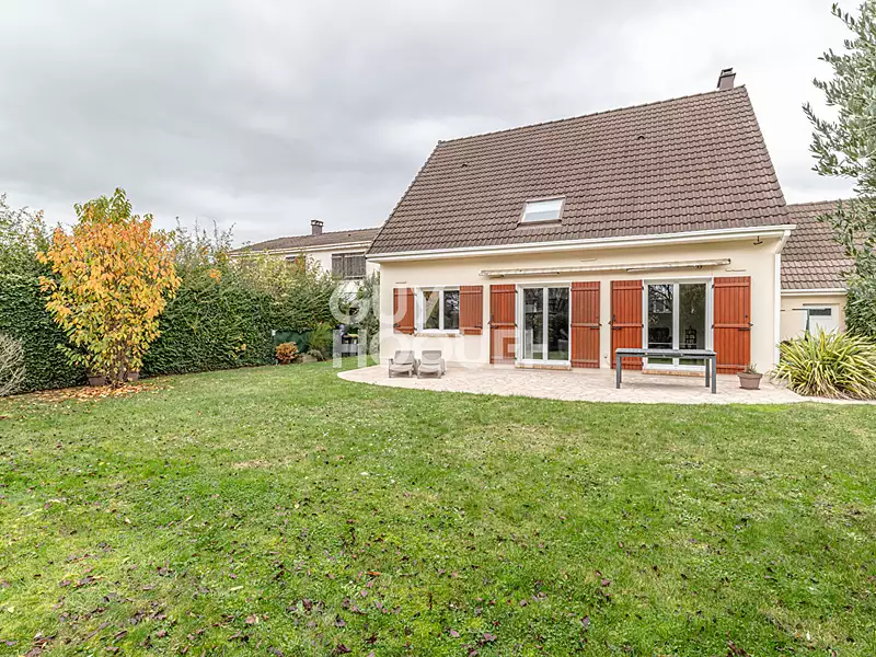 Maison, 136 m²