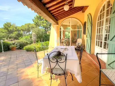 Maison, 220 m²