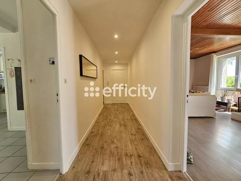 Maison, 195 m²