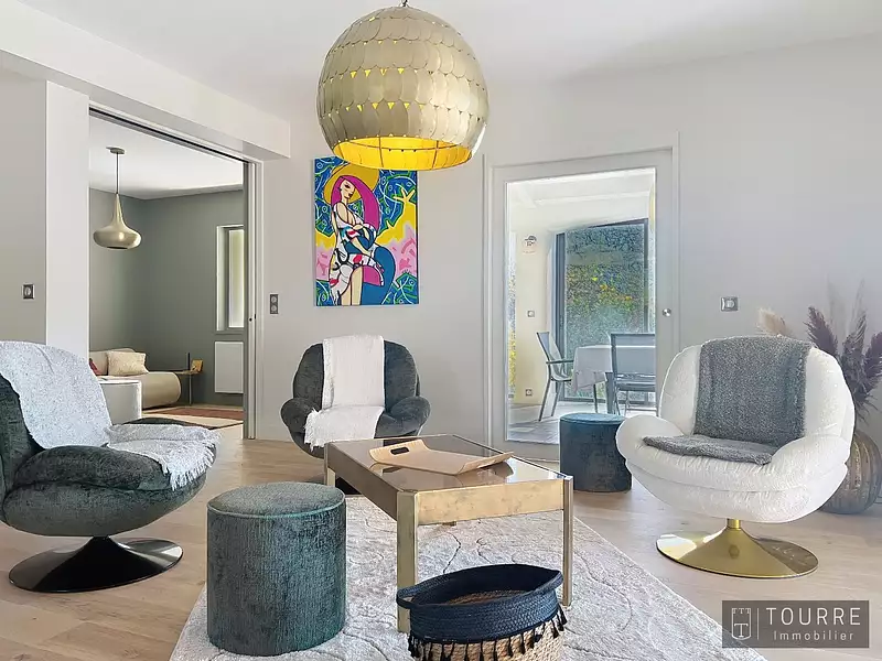 Maison, 240 m²