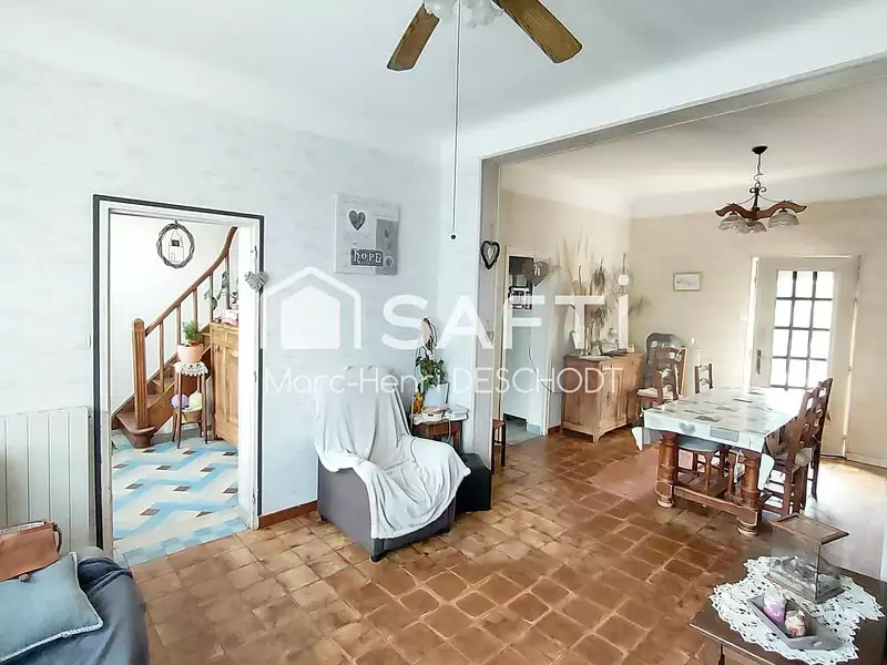 Maison, 93 m²
