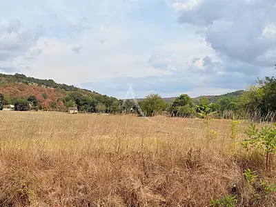 Terrain, 14 935 m²