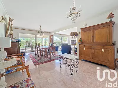 Maison, 204 m²