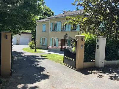 Maison, 210 m²