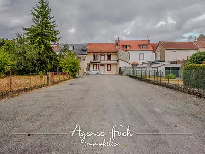 Immeuble, 160 m²