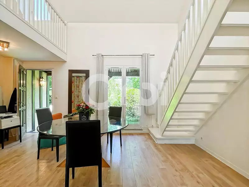Maison, 167 m²