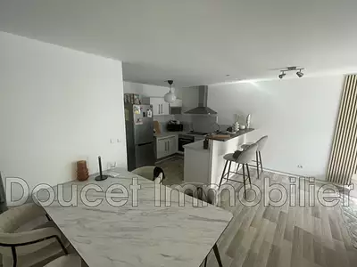 Maison, 168 m²