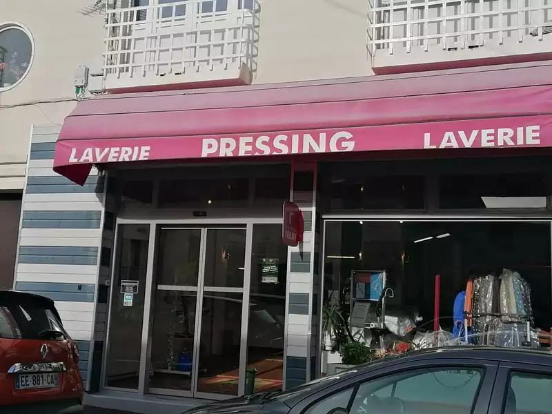 Divers, 220 m²