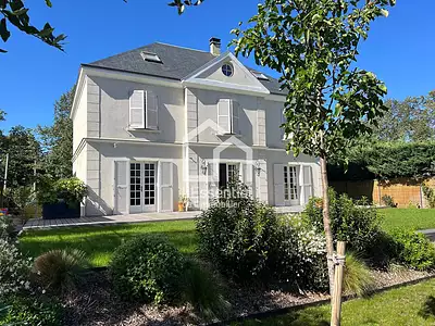 Maison, 205 m²