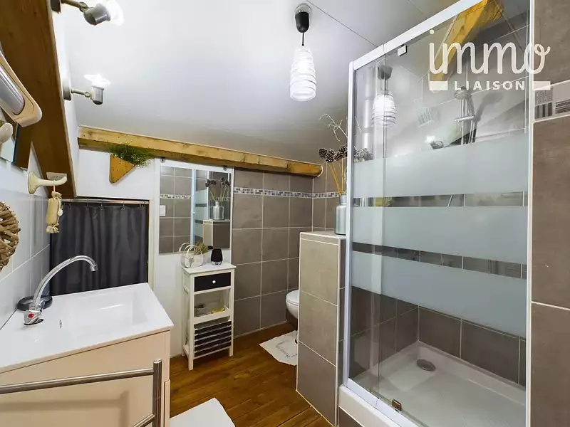 Immeuble, 226,1 m²