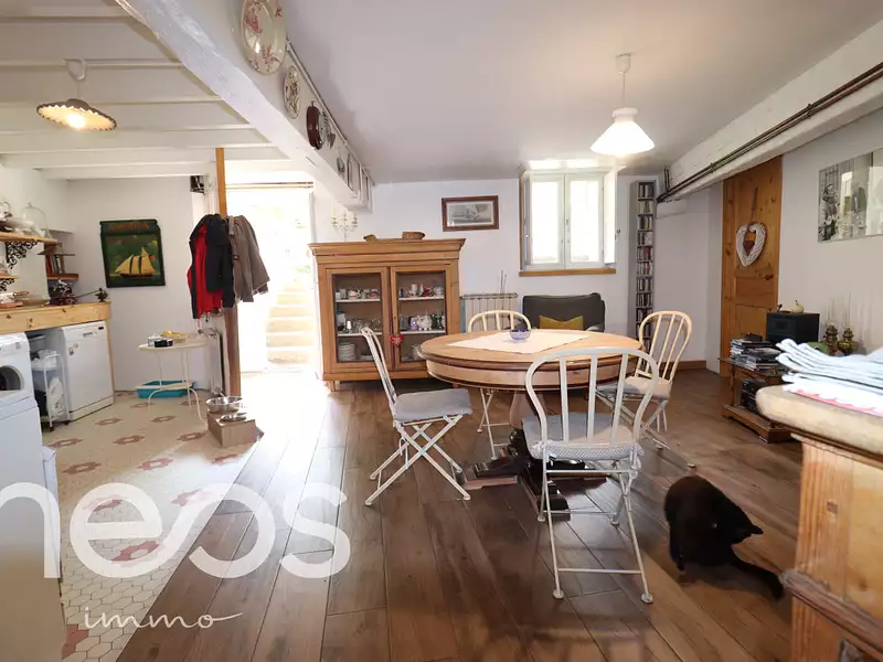 Maison, 190 m²