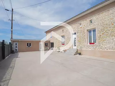 Maison, 261 m²