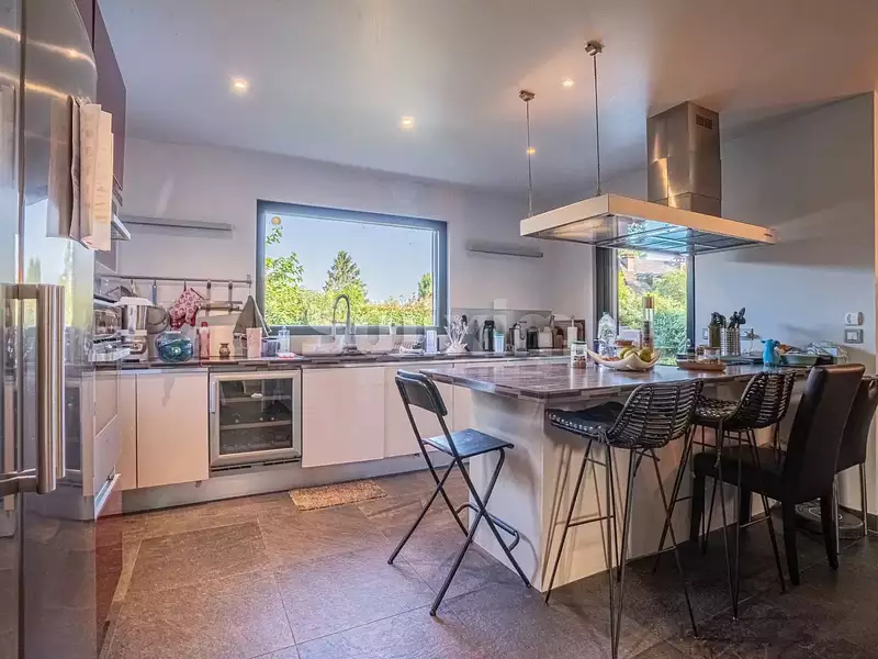 Maison, 197 m²