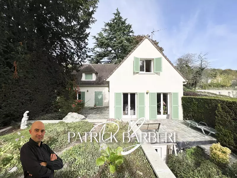 Maison, 165 m²