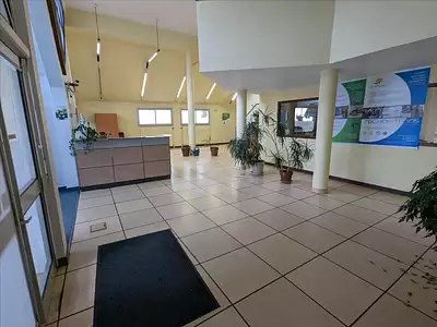 Maison, 590 m²