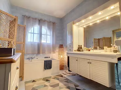 Maison, 180 m²