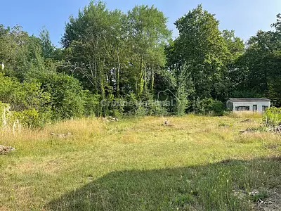 Terrain, 914 m²