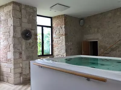 Maison, 850 m²