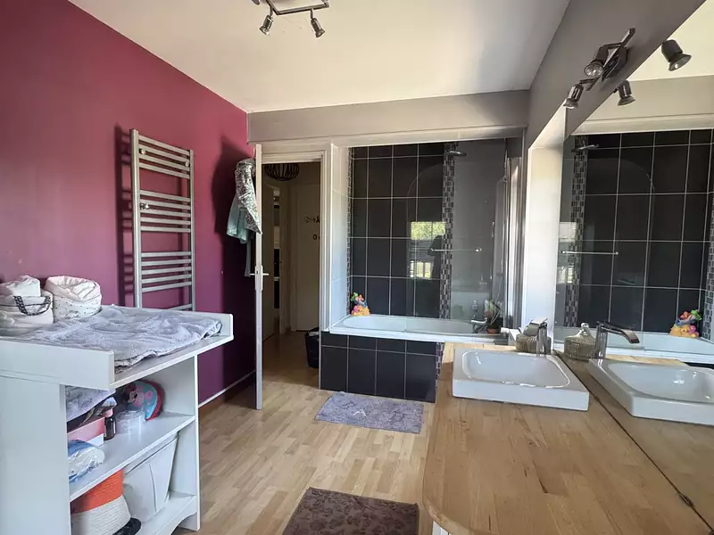 Maison, 141 m²