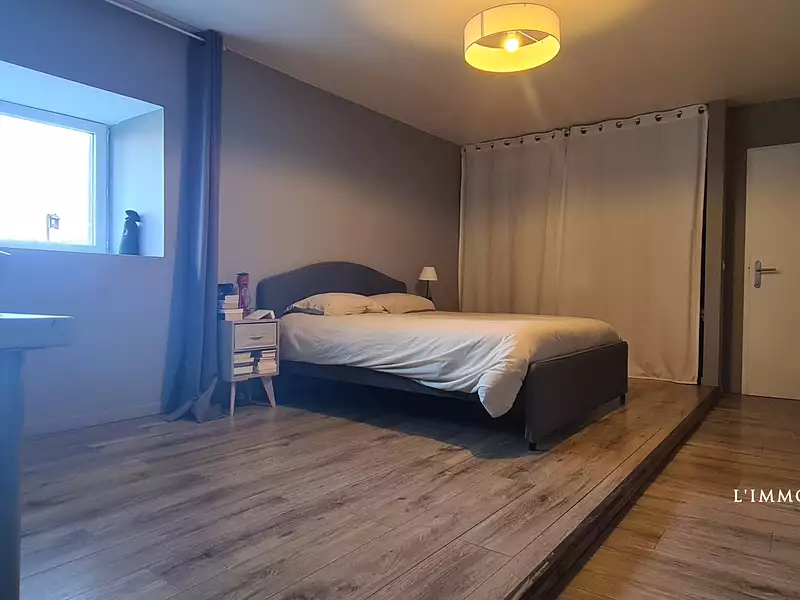 Maison, 376,3 m²