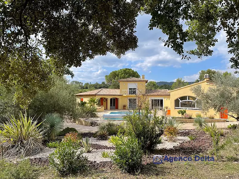 Maison, 170 m²