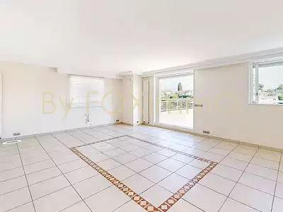 Maison, 240 m²