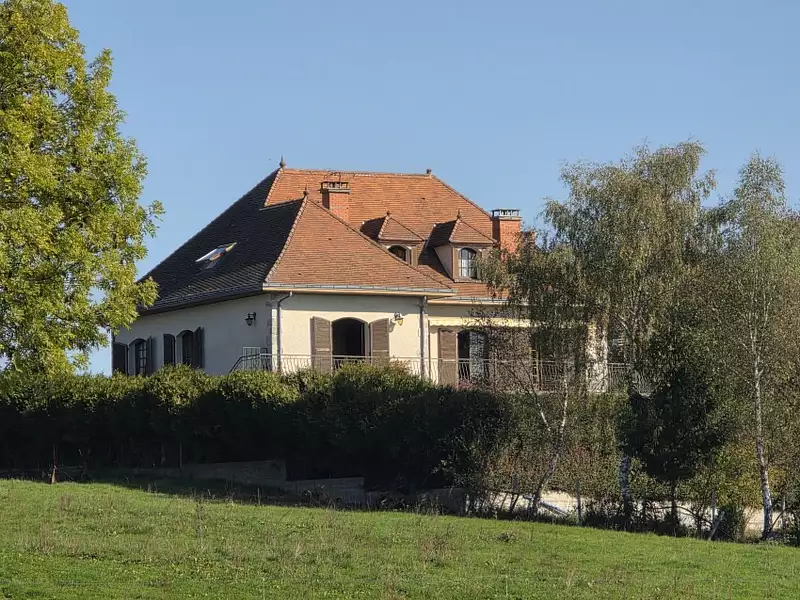Maison, 254,42 m²