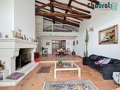 Maison, 325 m²