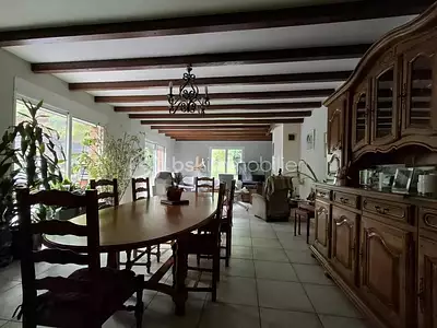 Maison, 163 m²