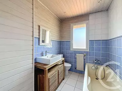 Maison, 122,7 m²