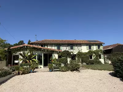 Maison, 296 m²