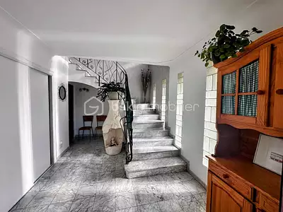 Maison, 199 m²